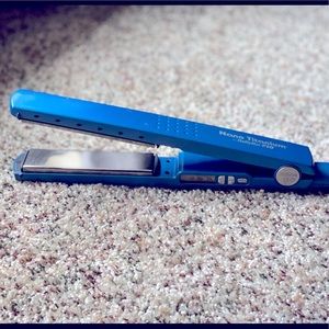 BaBylissPRO Nano Titanium Ionic Hair Straightener